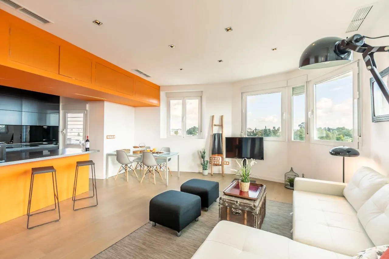 Penthouse Lovely Studio - Space Maison Apartments Sevilla 0*,  España